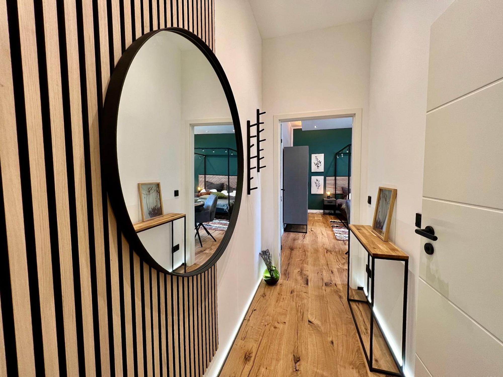 Edler Wohnraum Luxurioeses Studio Im Zentrum Mit Balkon, Kaffeevollautomat, Klima & Parkplatz Τσβικάου Εξωτερικό φωτογραφία